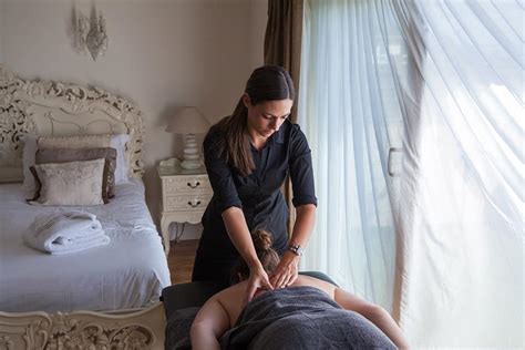 Intimate massage Escort Kurikka